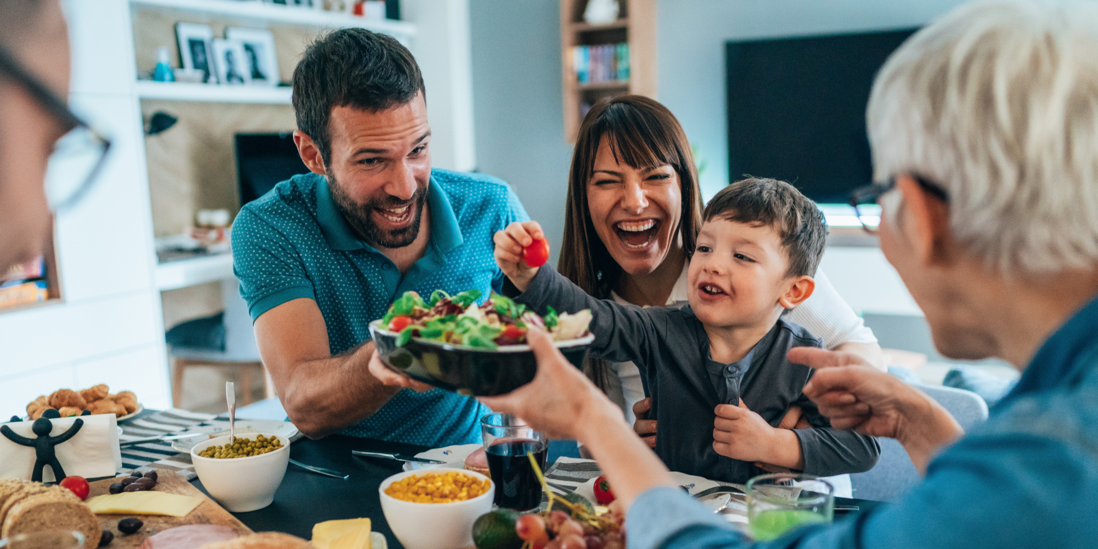 Rodzina spędzająca czas razem